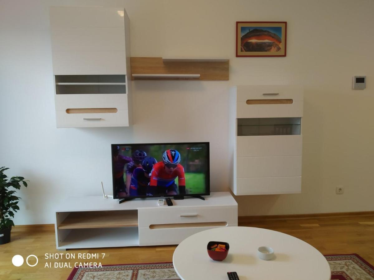 Renta Apartman Подгорица Экстерьер фото