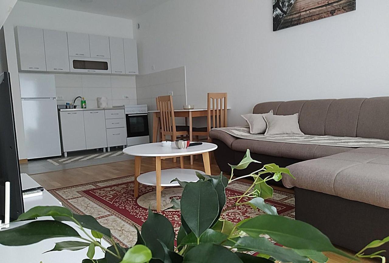 Renta Apartman Подгорица Экстерьер фото