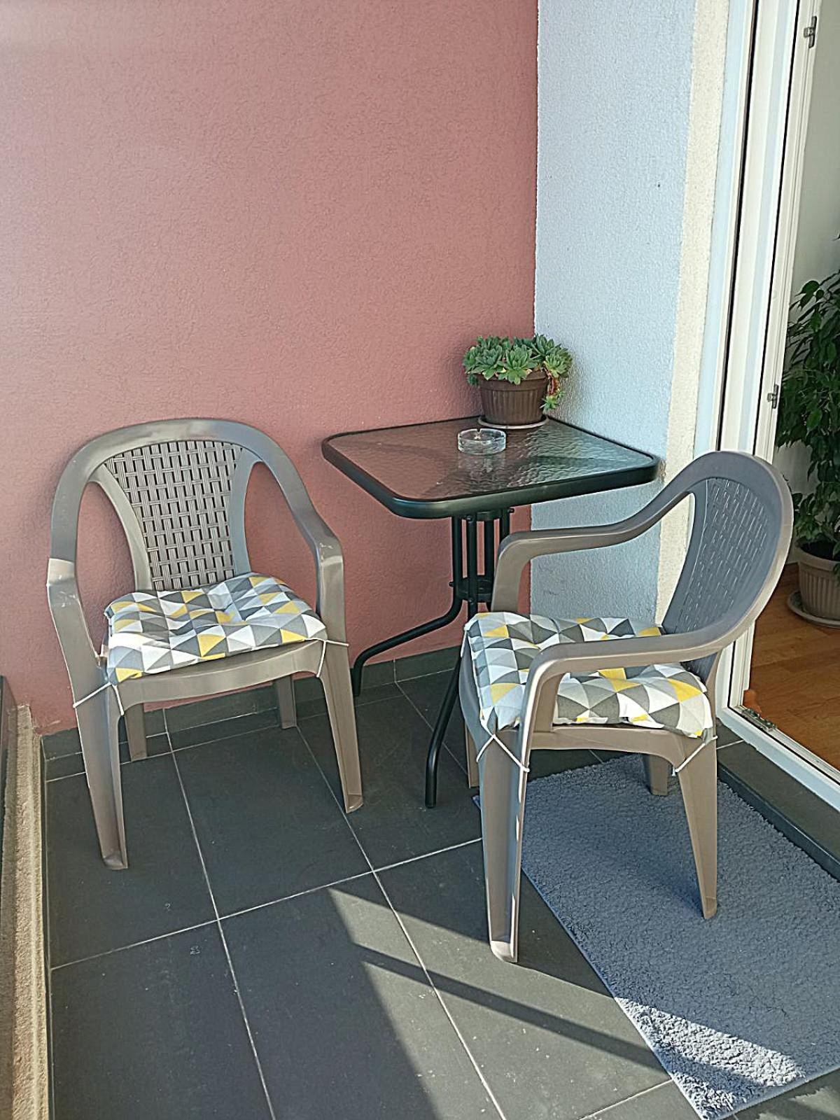 Renta Apartman Подгорица Экстерьер фото